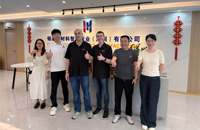 海外客户莅临考察,共同研讨新品合作共赢